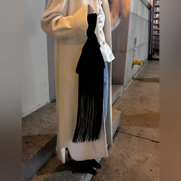 Elegant Velvet Wristlet Knot Black Mini fringe Bag - Picture 6 of 16